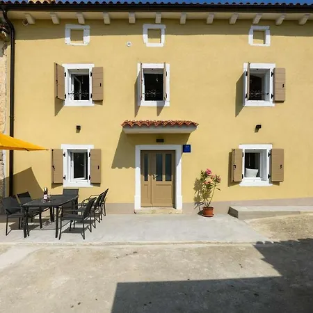 Zvanya Holiday home Krsan