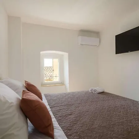Zvanya Holiday home Krsan