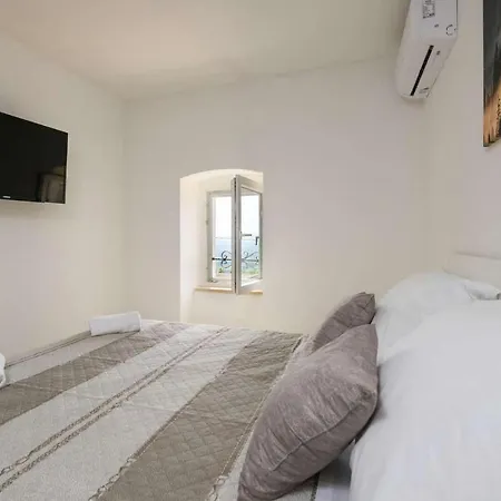 Zvanya Holiday home